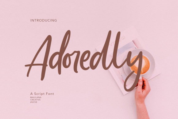 Adoredly Script: A Laid-Back Typeface